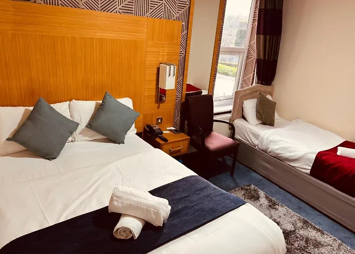 Acorn Lodge Gatwick & ParkingAirport Hotel